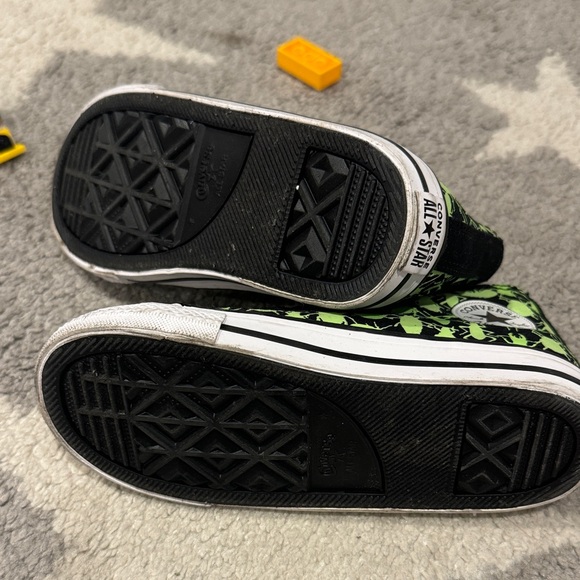 Converse Kids Black and Neon Green High-Tops - Picture 3 of 6
